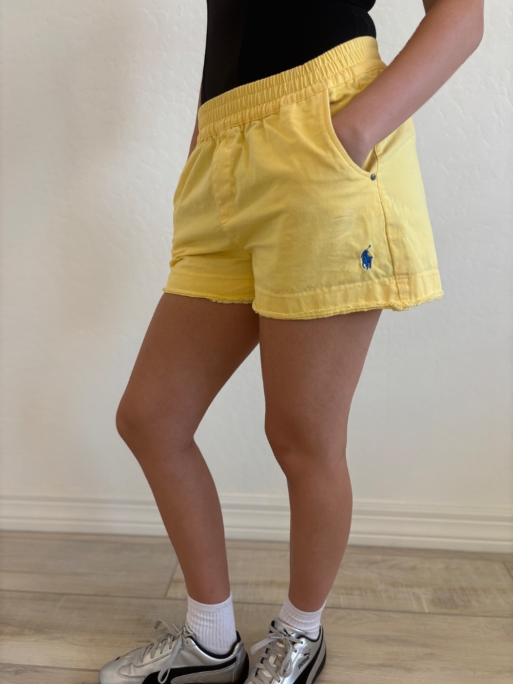 Polo Ralph Lauren Women's  Shorts Yellow Elastic Waist Frayed Hem Pony, Sz L